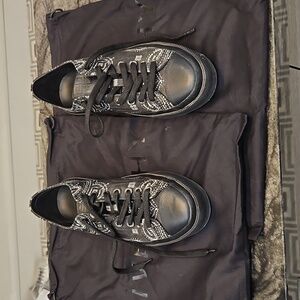 Givenchy Sneakers 41 1/2 - 8.5 Black/ White